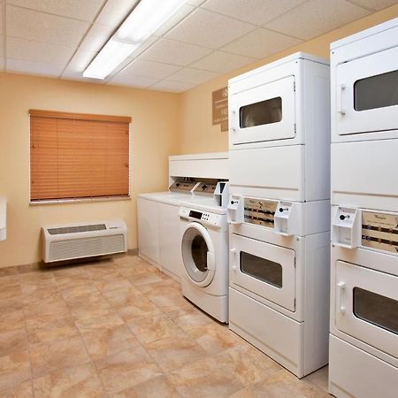 Candlewood Suites Kansas City Airport מראה חיצוני תמונה