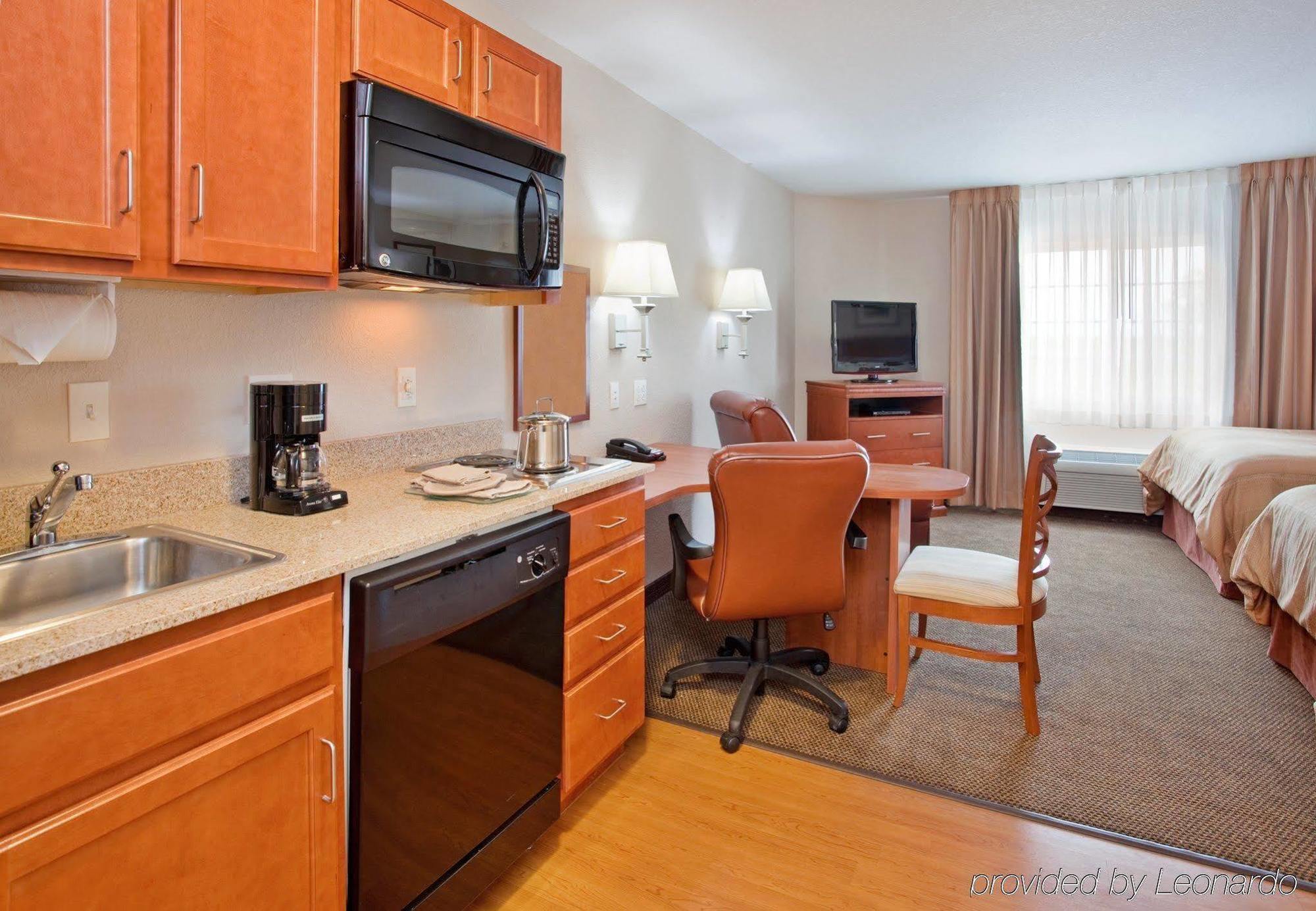 Candlewood Suites Kansas City Airport חדר תמונה