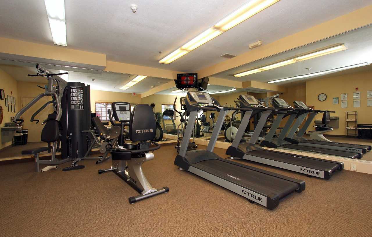 Candlewood Suites Kansas City Airport מראה חיצוני תמונה