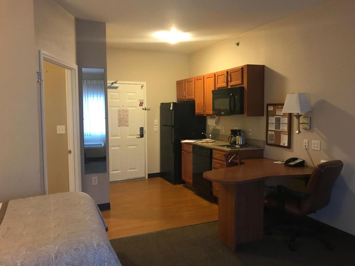 Candlewood Suites Kansas City Airport מראה חיצוני תמונה