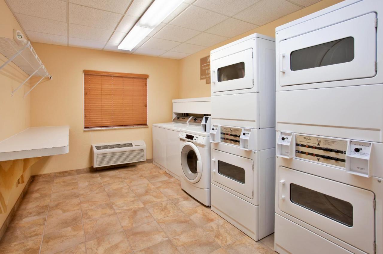 Candlewood Suites Kansas City Airport מראה חיצוני תמונה
